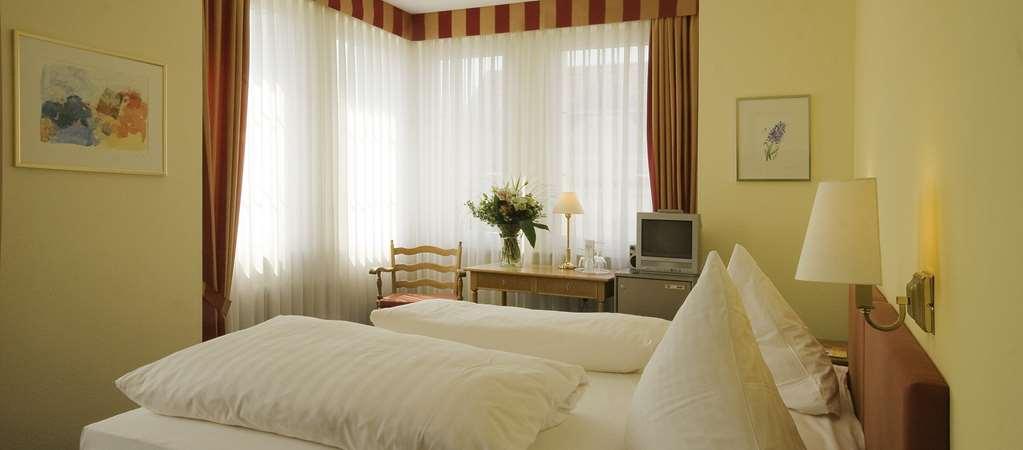 Ringhotel Zum Goldenen Ochsen Stockach Room photo